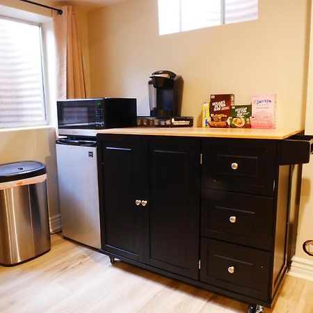 Private Basement, Bath, Living Area In Morrison Apartment ภายนอก รูปภาพ