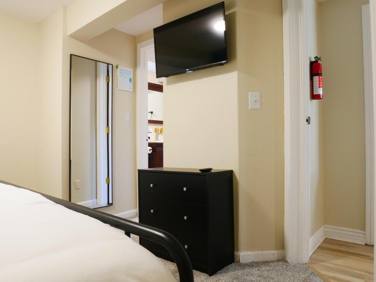 Private Basement, Bath, Living Area In Morrison Apartment ภายนอก รูปภาพ